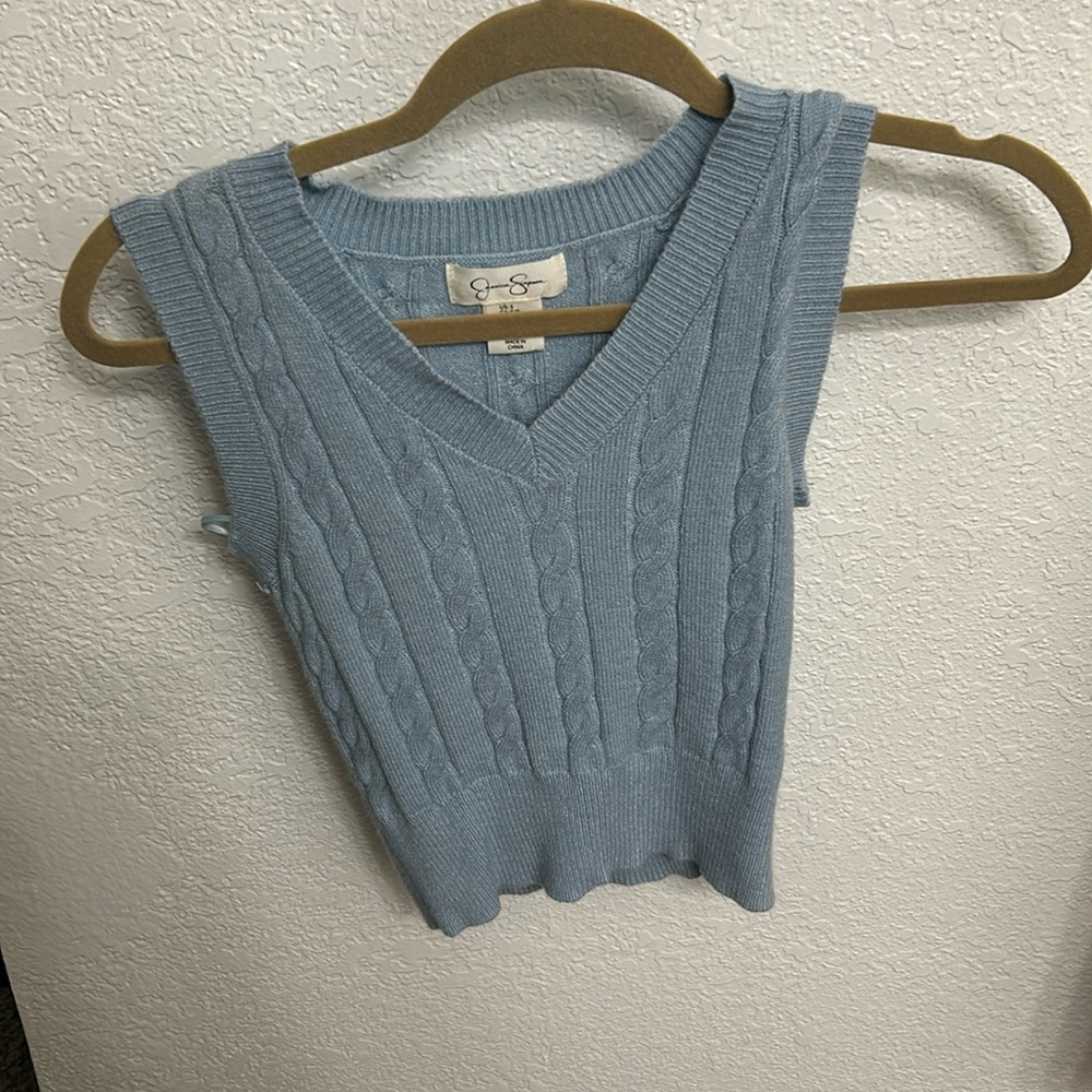 Sweater vest